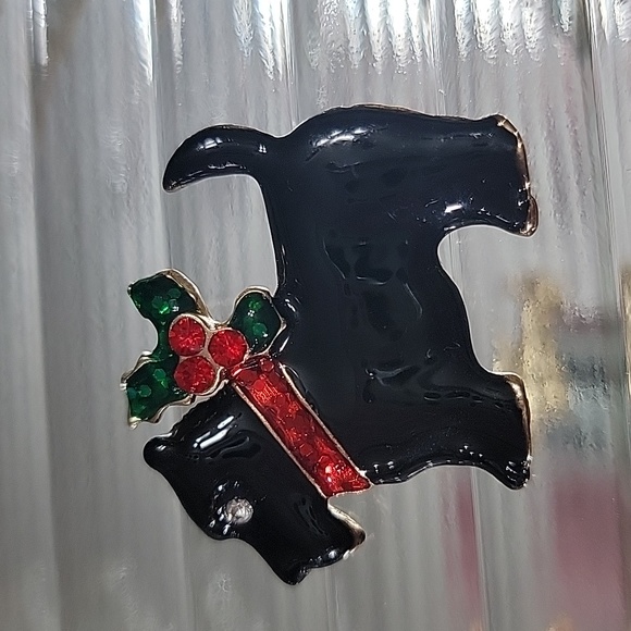 Scottish Terrier Dog Black Enamel with Red Rhinestones Vintage Brooch - Picture 2 of 5